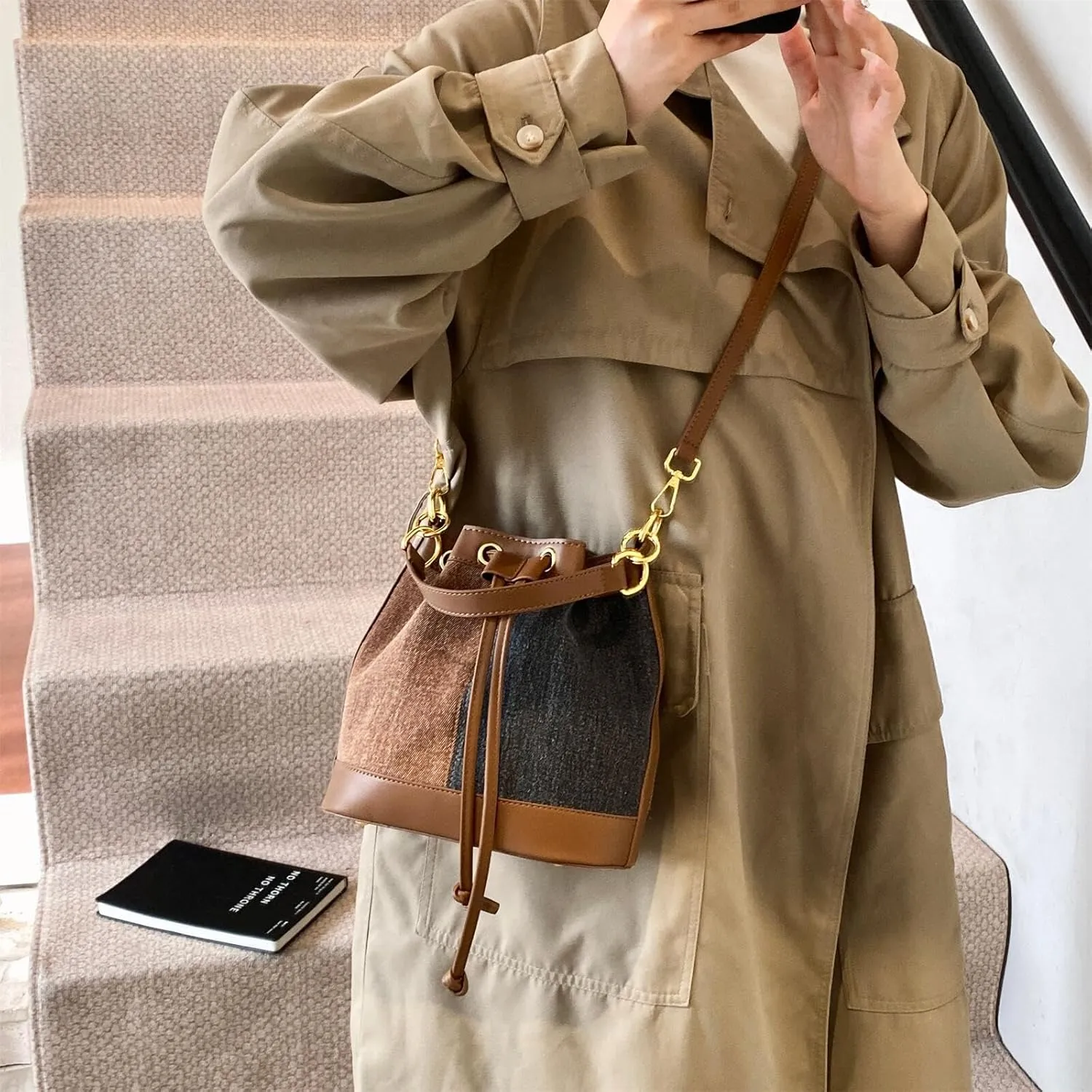 Denim Bucket Bag for Women Handbag Trendy Jean Purse Drawstring Crossbody Shoulder Bag