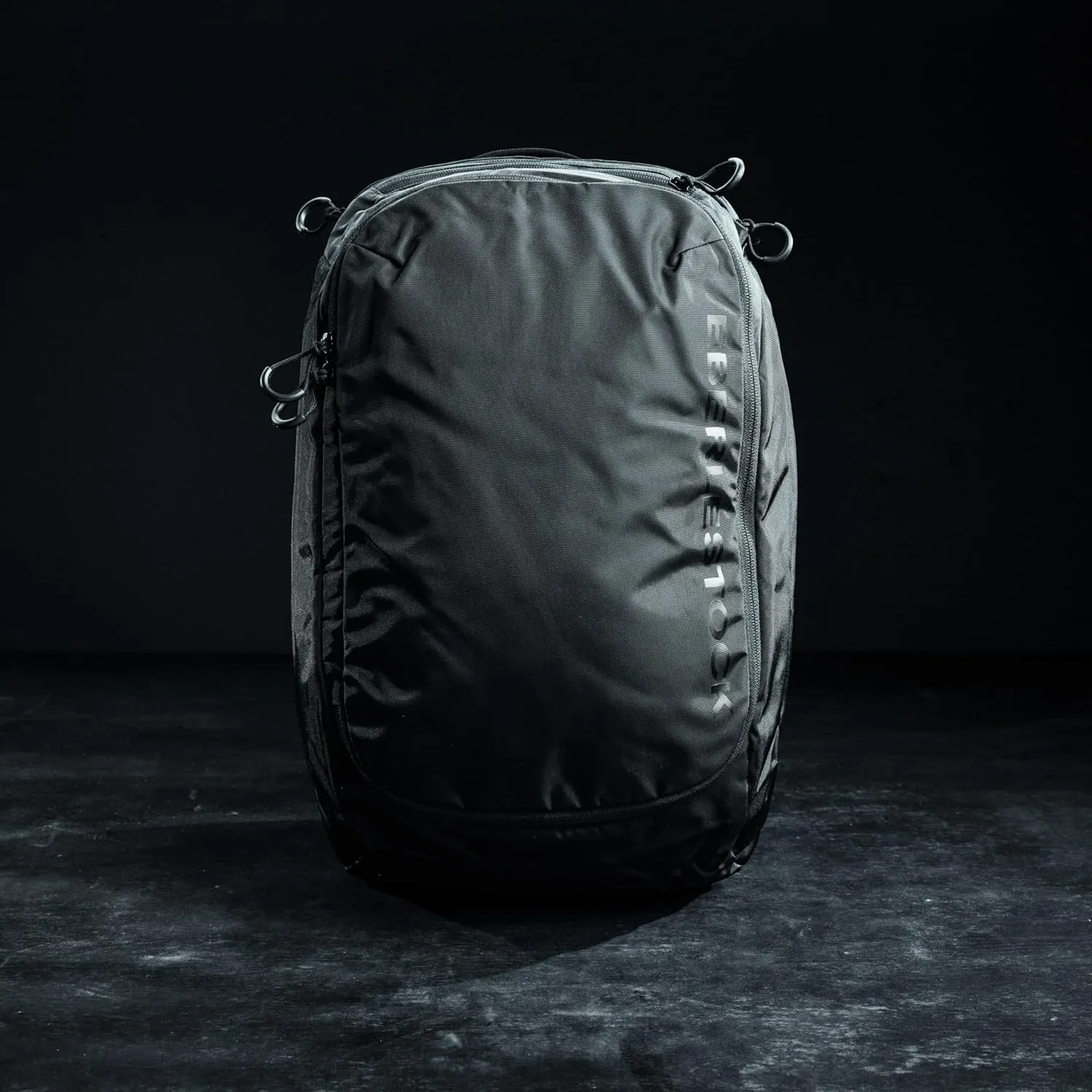 Eberlestock Apprentice Backpack - Everyday Durable Travel, Work, Gym Backpack for Men with Laptop Sleeve and Water Bottle Pockets, Large Capacity, Fits Up to 17" Laptop, Dry Earth