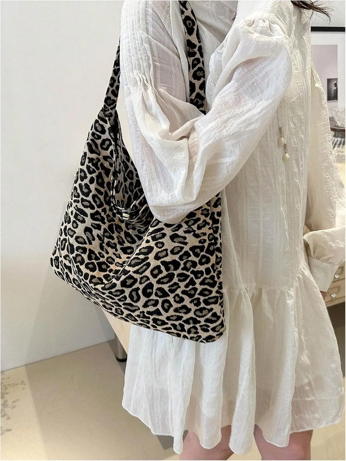 GORGLITTER Women's Leopard Print Shoulder Bag Large Cheetah Tote Bag Lightweight Handbag Crossbody Bag