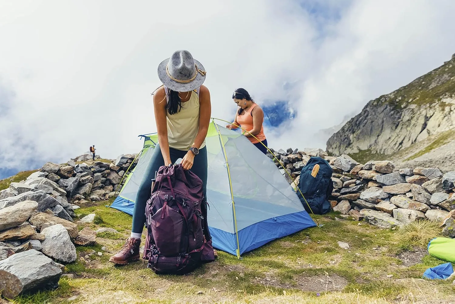 Gregory Deva 60L Women's Dayhiking/Backpacking Pack, Freefloat Suspension, AirCushion Breathable Backpanel, Alloy Frame, Small, Eggplant