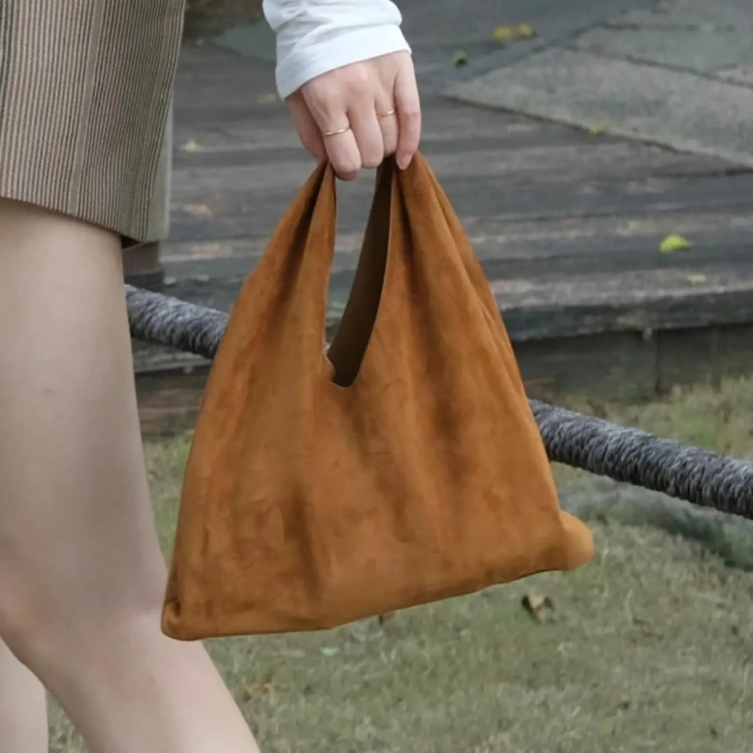 Minimalist Handbag Hobo Bag Faux Suede Soft Tote Bag Casual Large Purse Shoulder Bag Trendy Commuter Bag