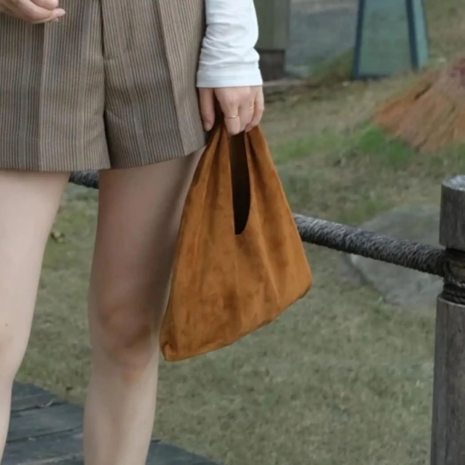 Minimalist Handbag Hobo Bag Faux Suede Soft Tote Bag Casual Large Purse Shoulder Bag Trendy Commuter Bag