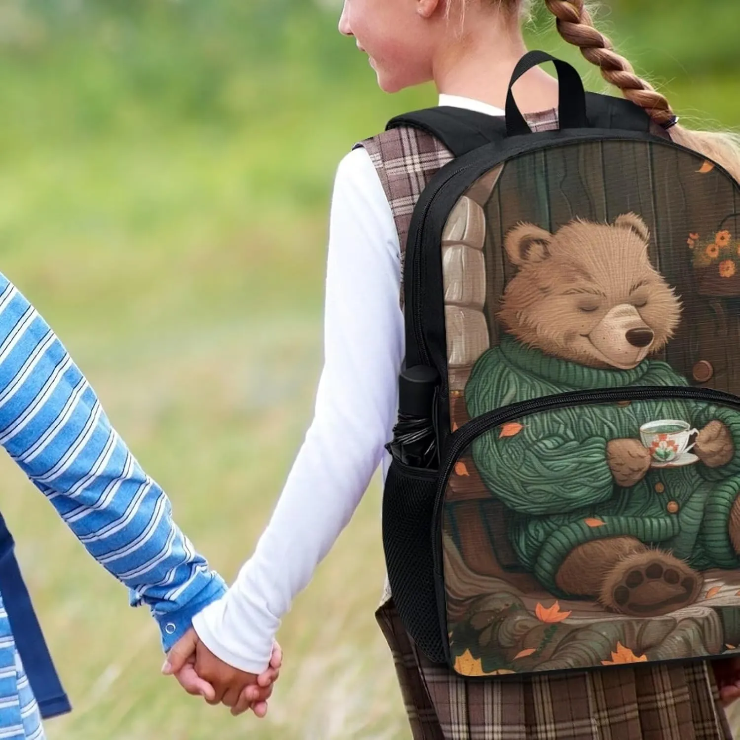 Modysero Brown Bear Boys Girls Backpack for School Lightweight Daypack with Mesh Pockets Adjustable Shoulder Strap Stylish Print Schoolbag for Kids