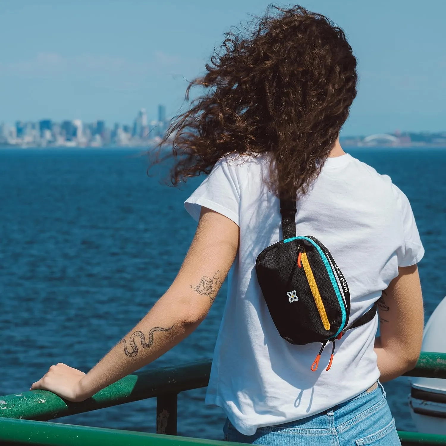 Sherpani Hyk, Lightweight Belt Bag, Travel Fanny Pack, Small Sling Crossbody Bag, Travel Purse for Women, RFID Protection