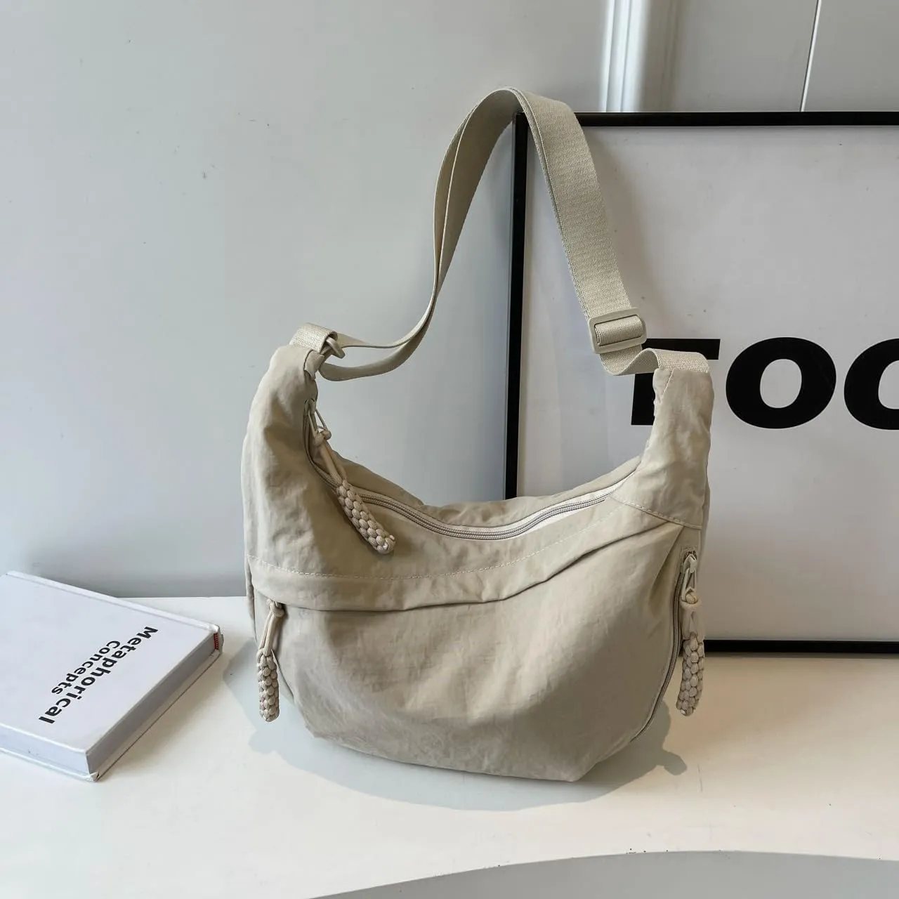 Slouchy Shoulder Bag with Multiple Zip Pockets, Retro Crescent Shoulder Bag Hobo Bag With Adjustable Shoulder Strap