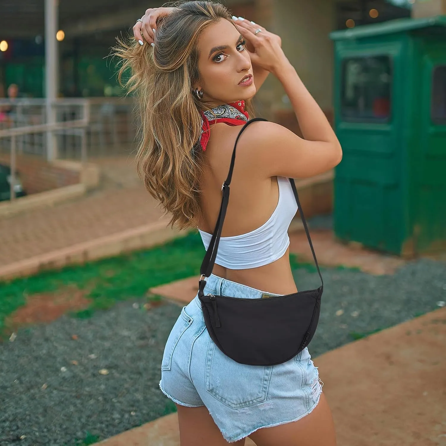 Small Nylon Crescent Crossbody Bag for Women Men Trendy, Waterproof Crescent Sling, Lightweight Travel Purses
