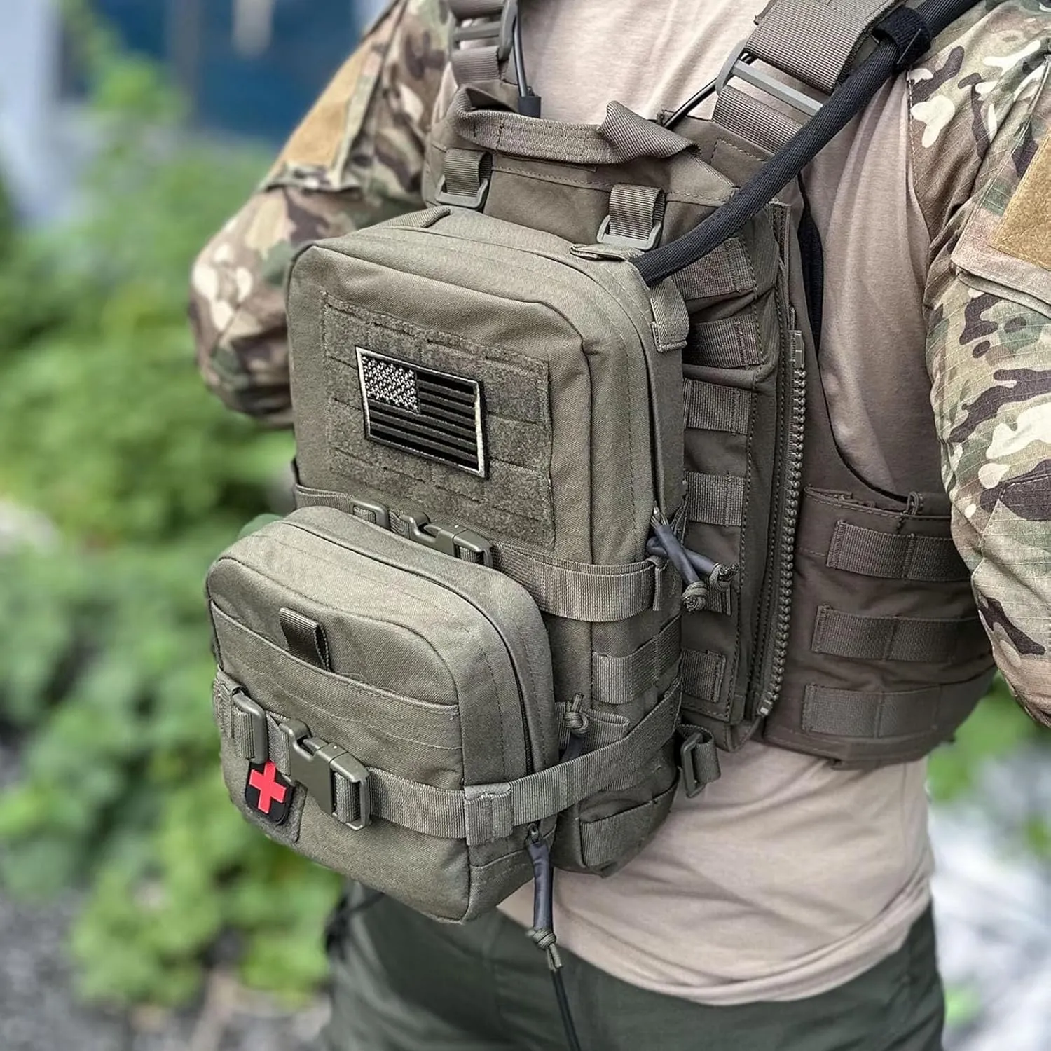 Tactical Mini Molle Hydration Pack,Molle Hydration Carrier with IFAK Pouch&US Flag&Med Patch,Hydropack for 2L Water Bladder