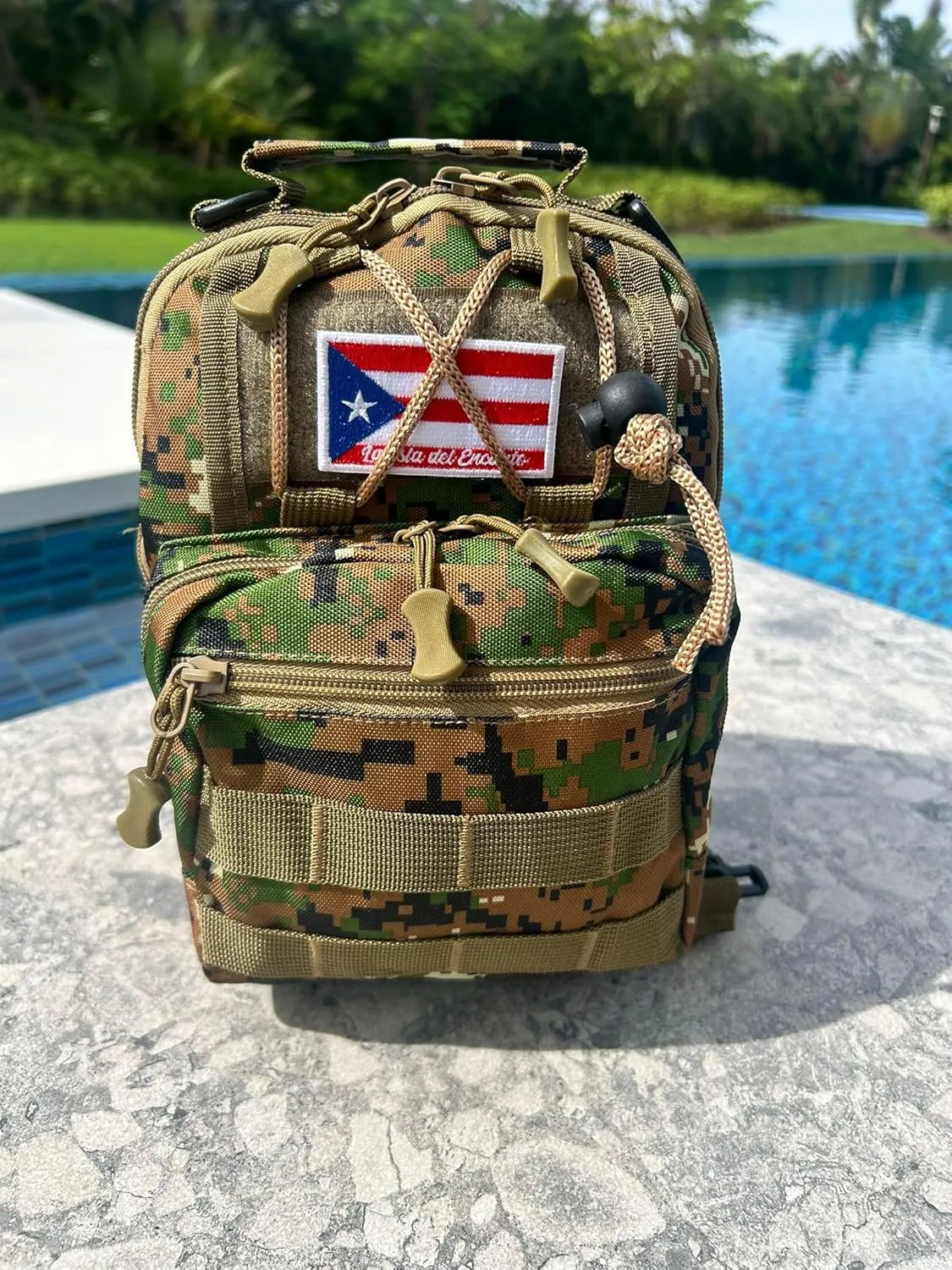 TAINOWEARS Tactical Sling Bag - Durable Polyester Nylon Shoulder Bag for Men, Unisex Adults & Kids, Ideal for Travelers & Students with Multiple Compartments - Banderas Design