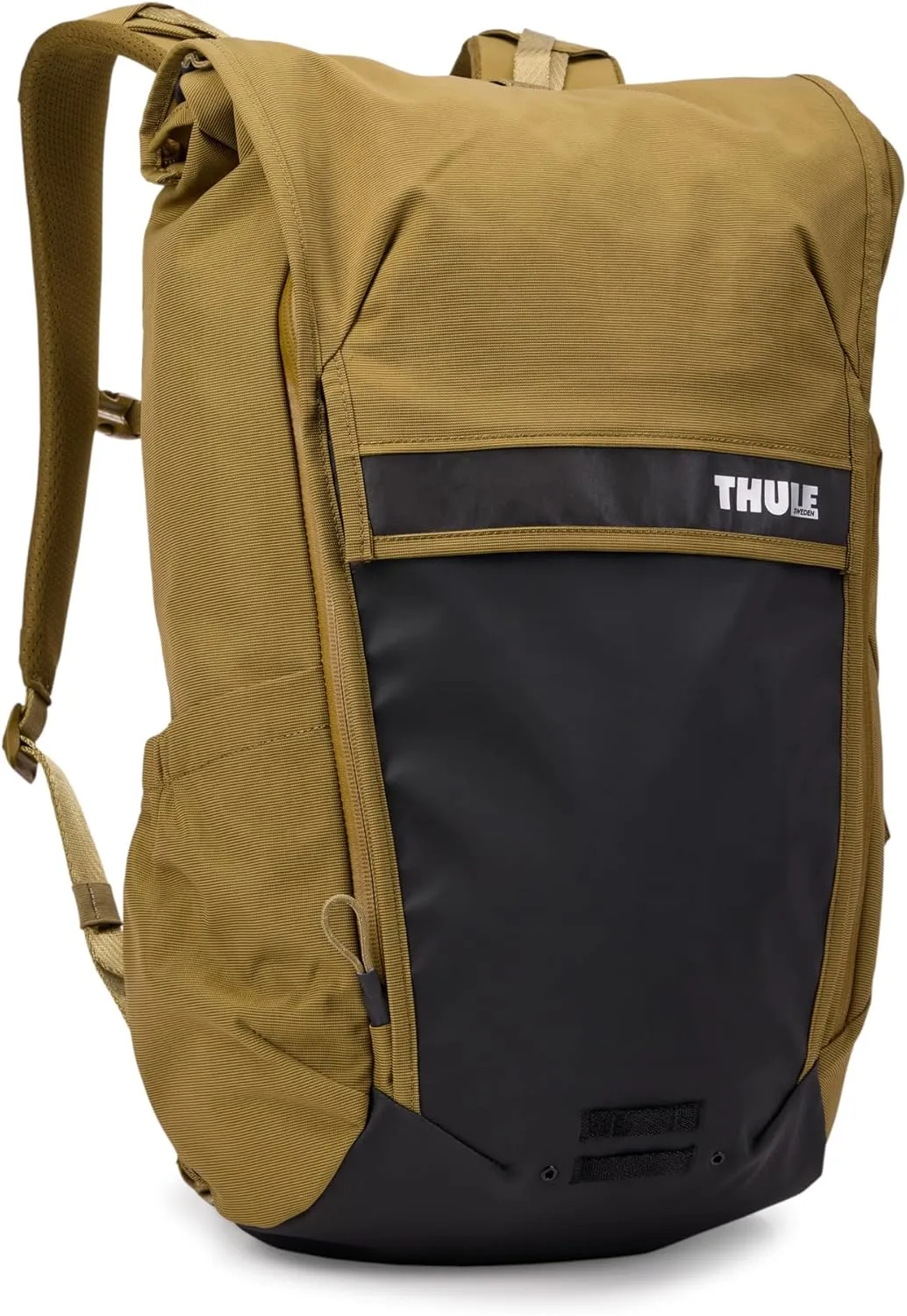 Thule Paramount Bike Commuter Backpack - 20L Capacity - Adjustable fit - 16" Padded Laptop Sleeve and 11" Tablet Pocket - Rolltop Closure - Side Phone Pocket - Taillight Loop
