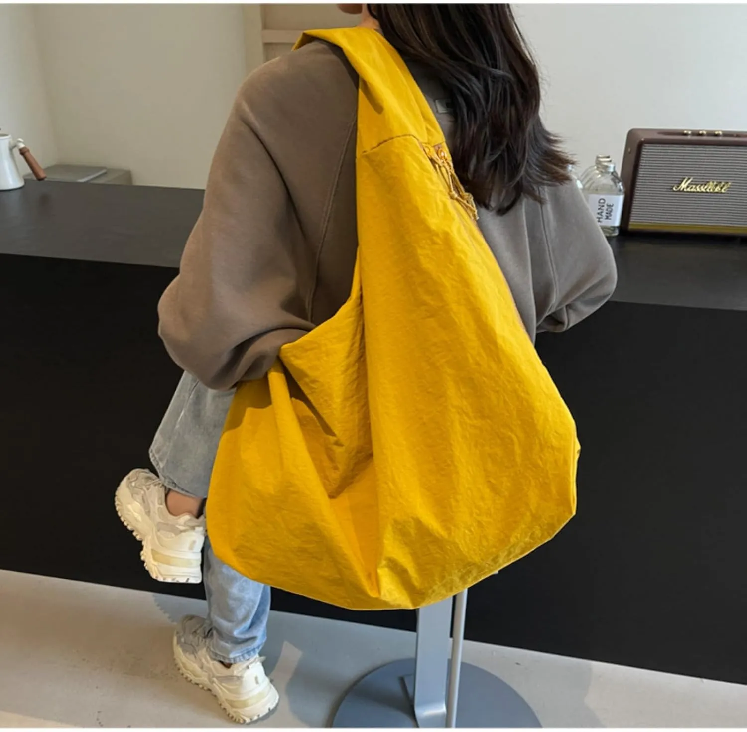 Women Solid Color Draped Tote Bag Large Capacity Nylon Shoulder Purse Versatile Slouchy Hobo Bag Travel Sport
